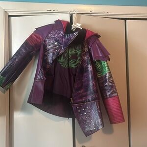 Mal descents outfit shirt pants and jacket